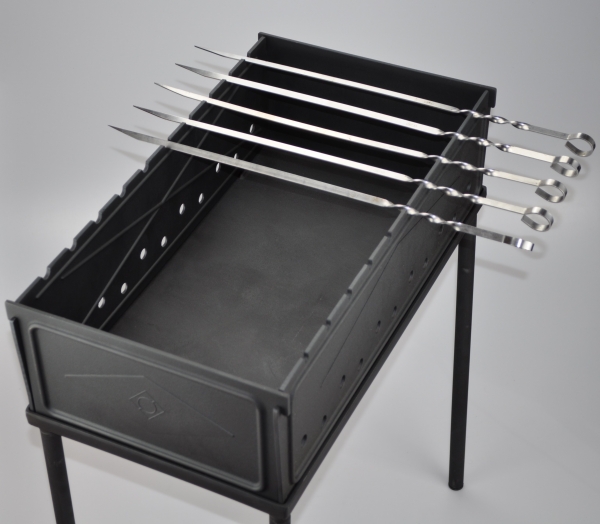 Mangal Schaschlik Grill aus Gusseisen Reisegrill zerlegbar mit Tragetasche
