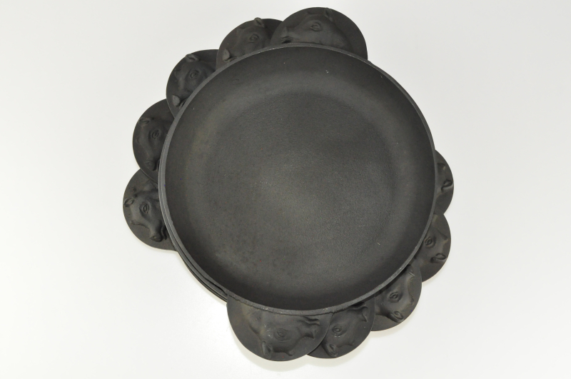 Preview: SET 5 Feuerpannen Servierpfannen mit dekorativen Gussgriffen "Schwein" + Griff